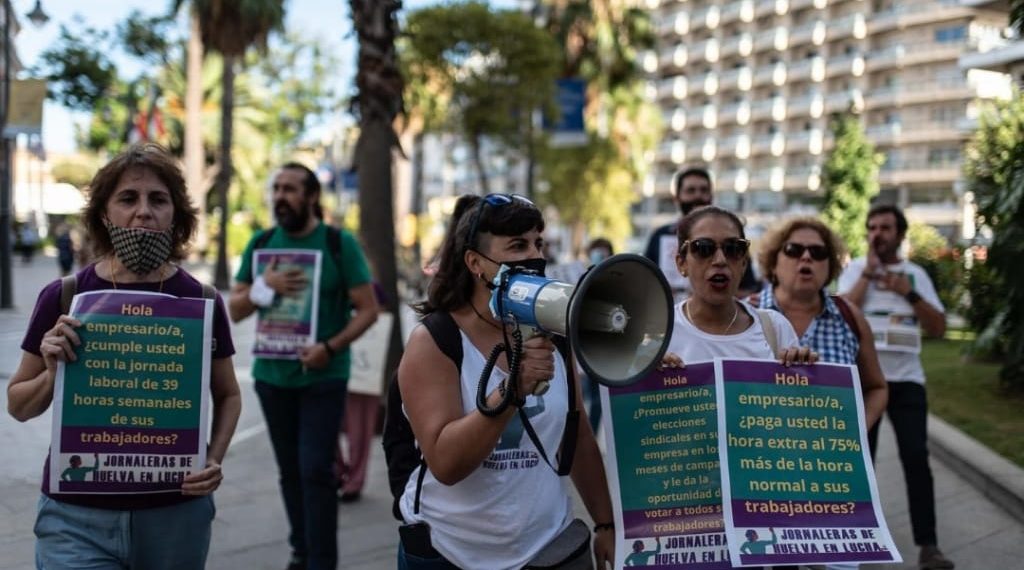 The multifaceted struggle to end abuses against the female daily workers of Huelva- Andalusia