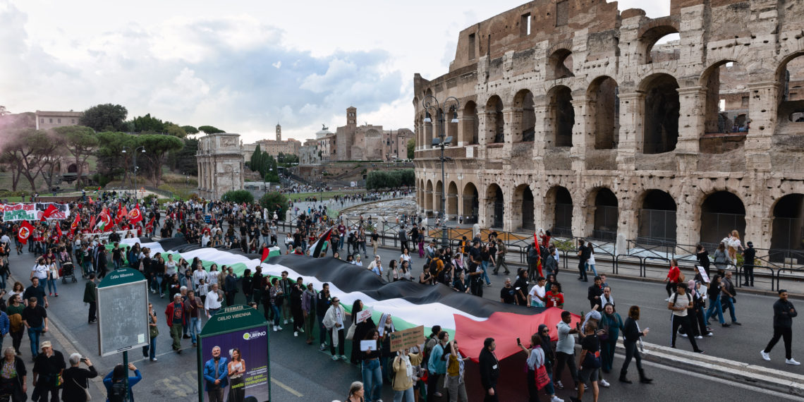 Rome en protestation : la société civile réclame un cessez-le-feu immédiat à Gaza