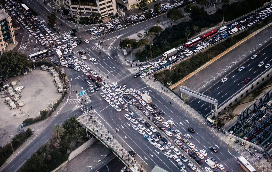 عائلات أمضت ليلتها في الشارع والحدائق… لقد بدأت الحرب في لبنان!