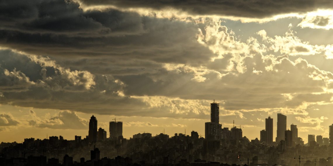 Des bombes israéliennes sur le Liban. Et un pays qui s’embrase de nouveau