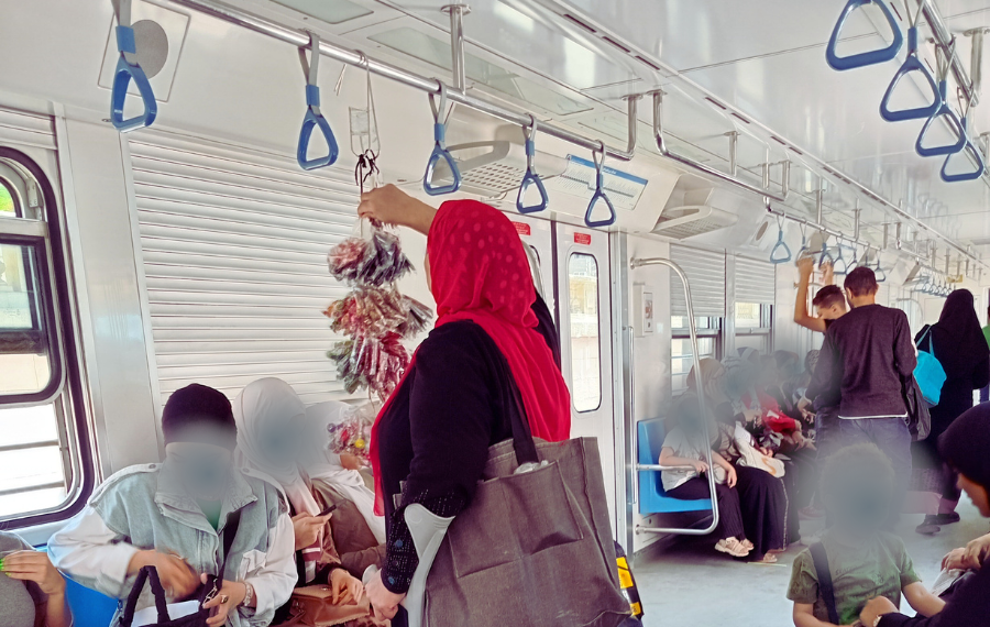 Les Vendeuses du métro du Caire. Harcèlement, effondrement économique et pressions sécuritaires