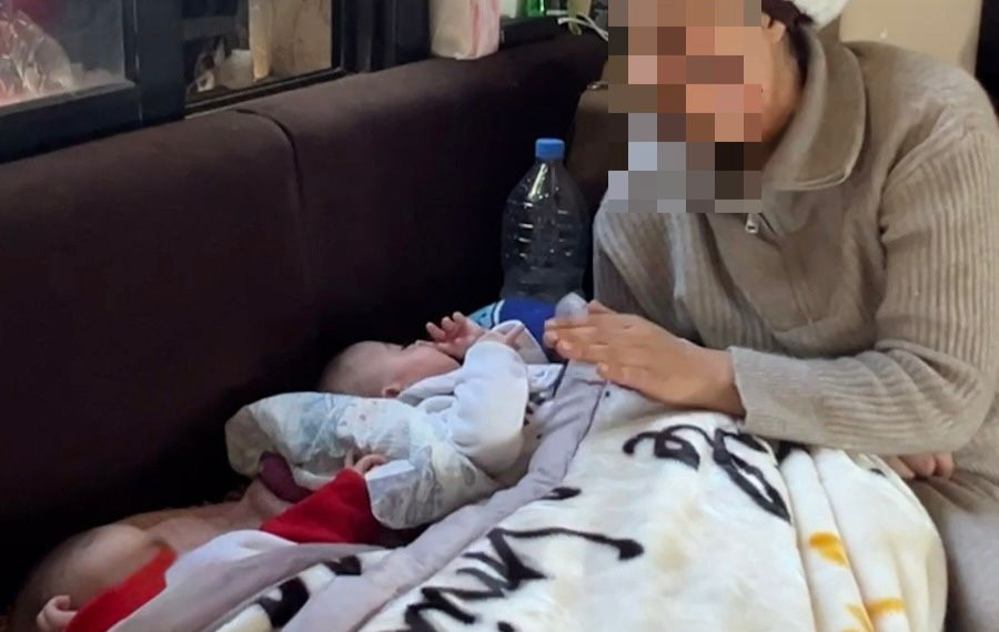 “أين نذهب بأنفسنا؟”… معاناة نازحات الساحل السوري في لبنان