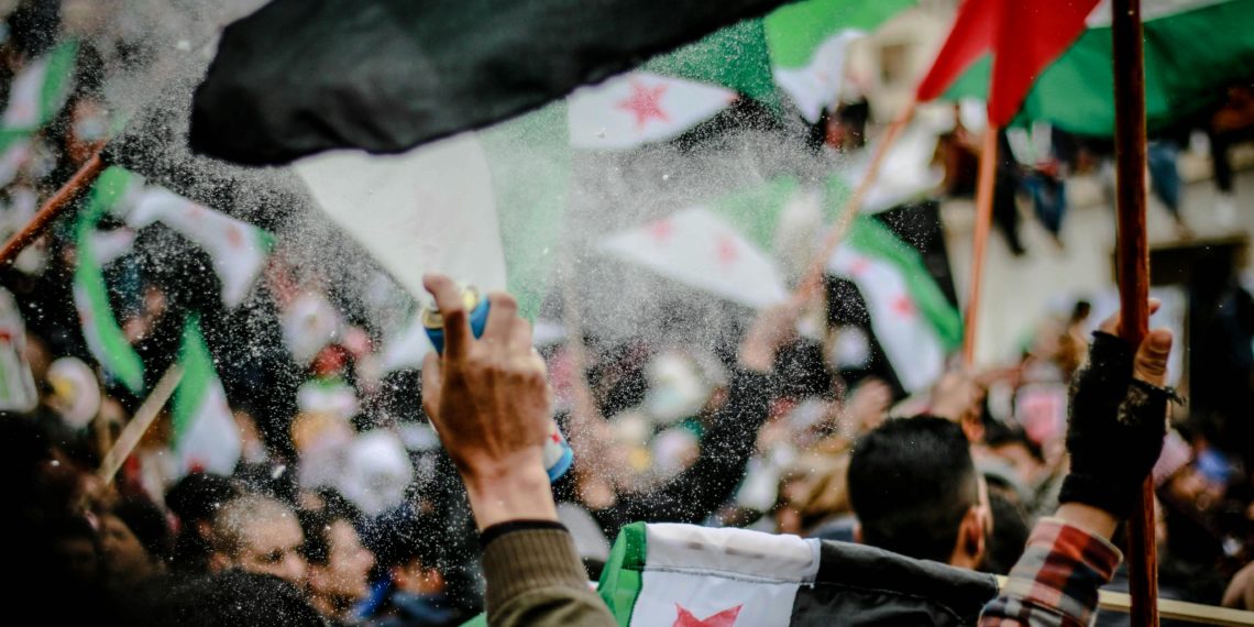 النساء في سوريا الجديدة: تهميش وإقصاء رغم الطاقات