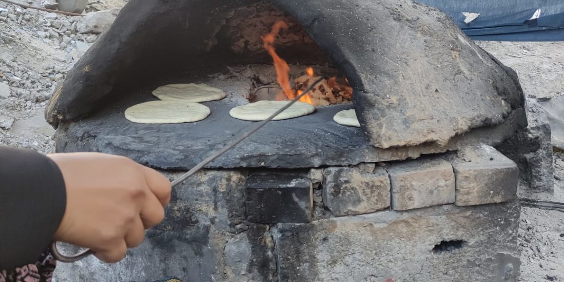 أفران الطين في غزة: ملاذ النساء في وجه الحصار