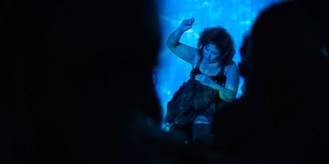 Malédiction 1, une adaptation théâtrale tunisienne à fleur de rage de King Kong Théorie