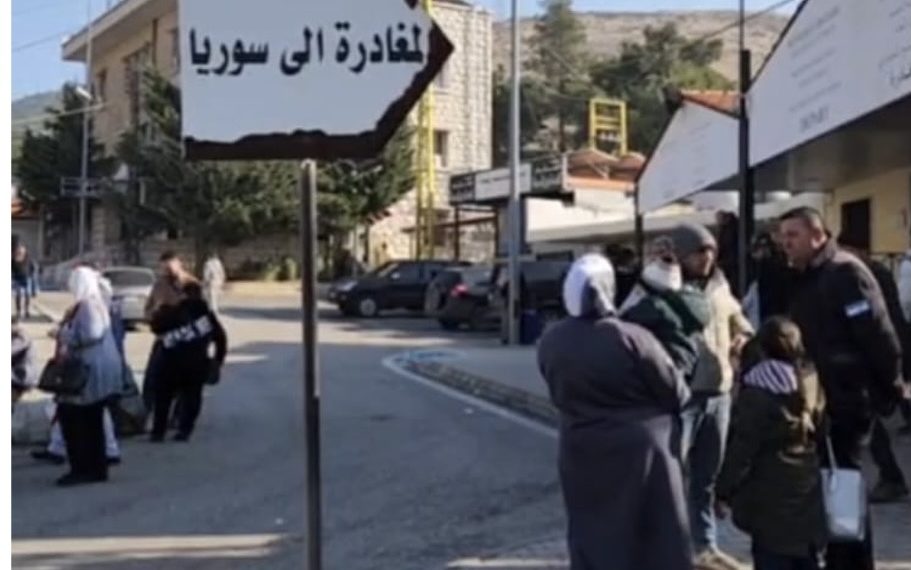 “من جحيم إلى آخر”: حكايات عائدات من لبنان إلى سوريا