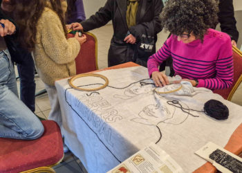 À Marseille, la broderie comme résistance féministe
