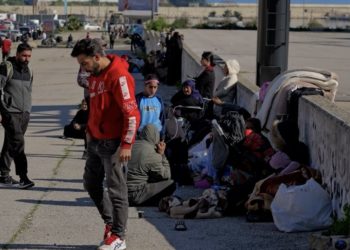 نساء لبنان بعد الحرب: عودة إلى الركام ومعاناة مستمرة